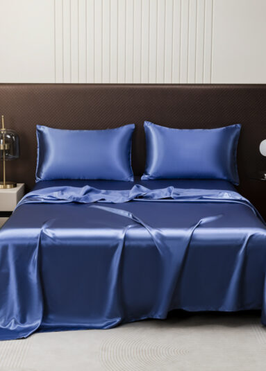 Silk-like fabric Stain Bedding Set