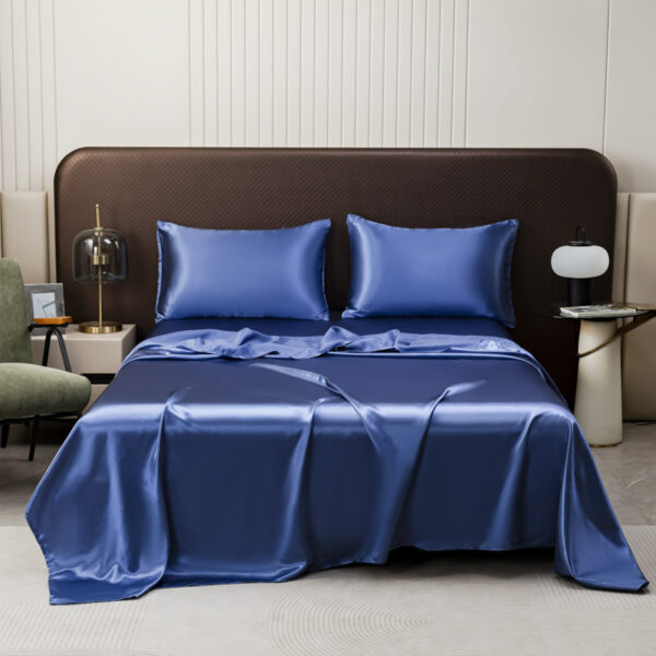 Silk-like fabric Stain Bedding Set